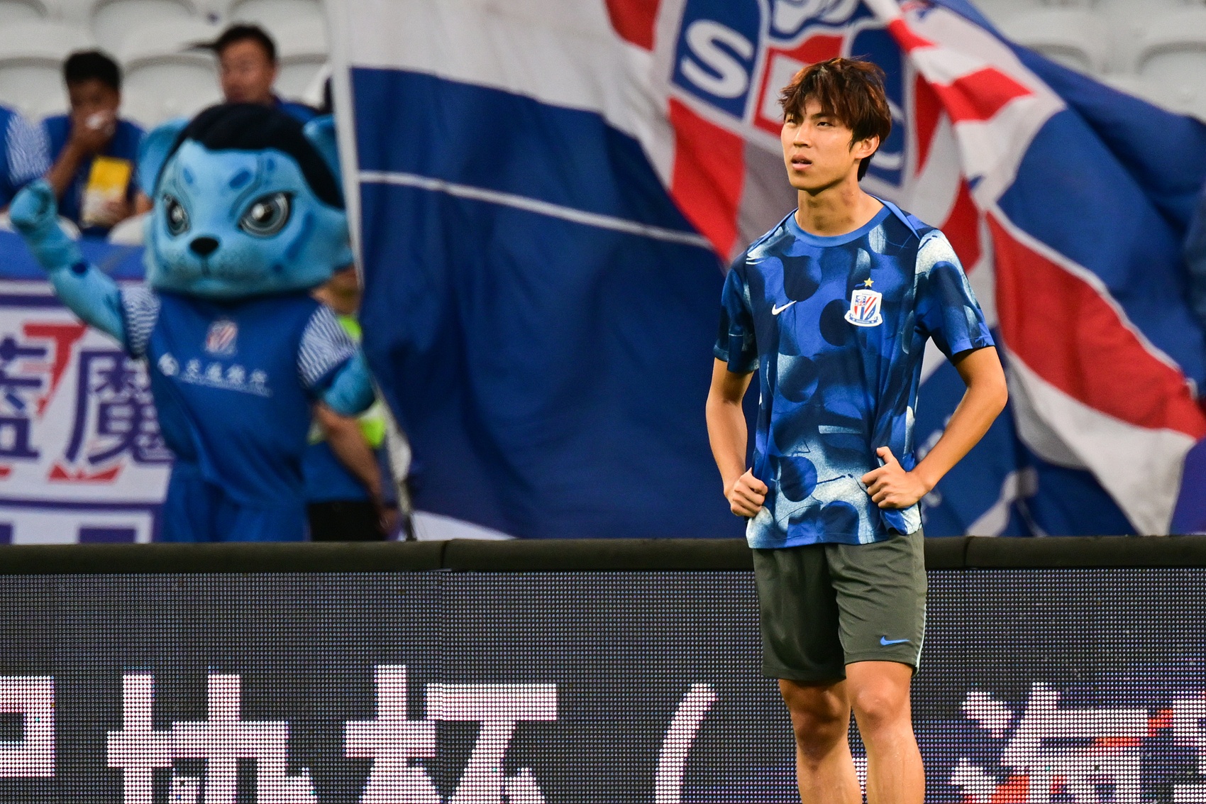 U19国足土伦杯首战六将缺席，吴启鹏伤退叶文杰火线入替